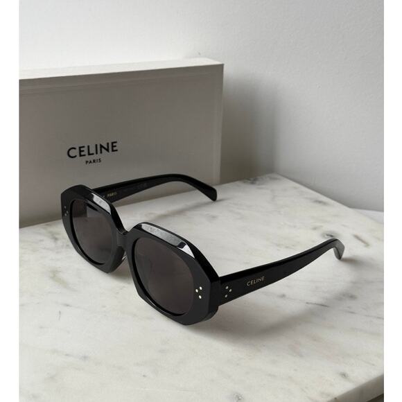 NEW Celine CL40319F 3 Dots Unisex Black Squared Sunglasses - Picture 1 of 7